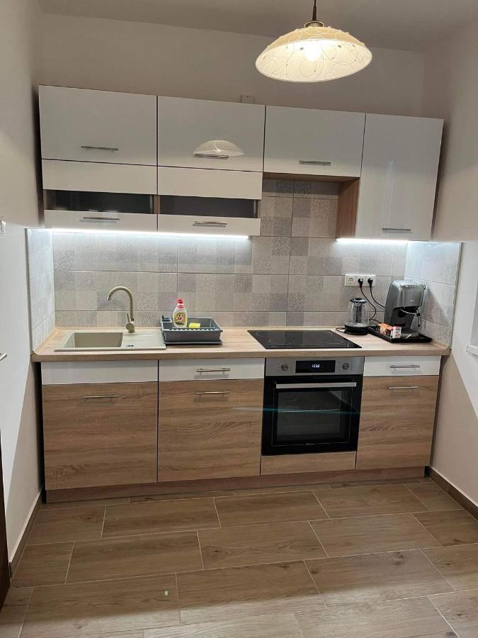 Helium Apartman Хевіз Екстер'єр фото
